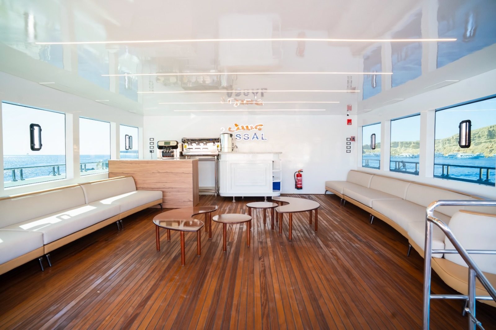 Upper-deck lounge with coffee bar